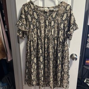 Women’s Black/Brown snakeskin flowy dress
